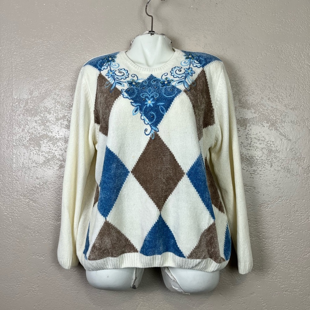 5 for $30 ALFRED DUNNER‎ DIAMOND PRINT EMBROIDERY/BEAD TRIMS TOP XL has a stain